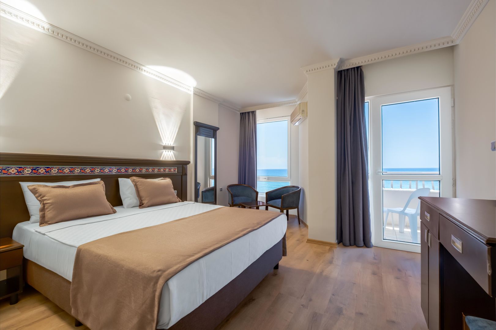 Parador Sky Hotel image 1