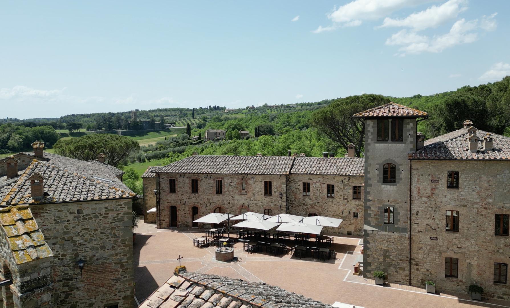 Castel Monastero foto 18