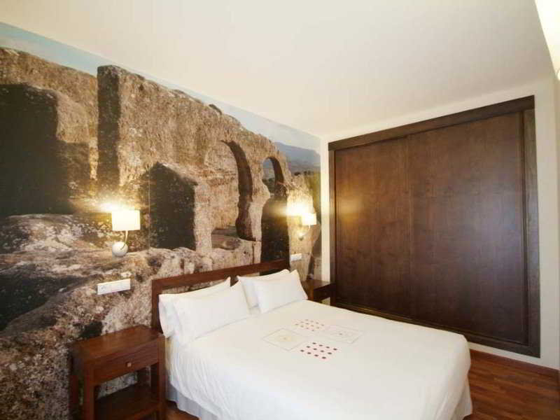 Apartamentos Ardales image 1