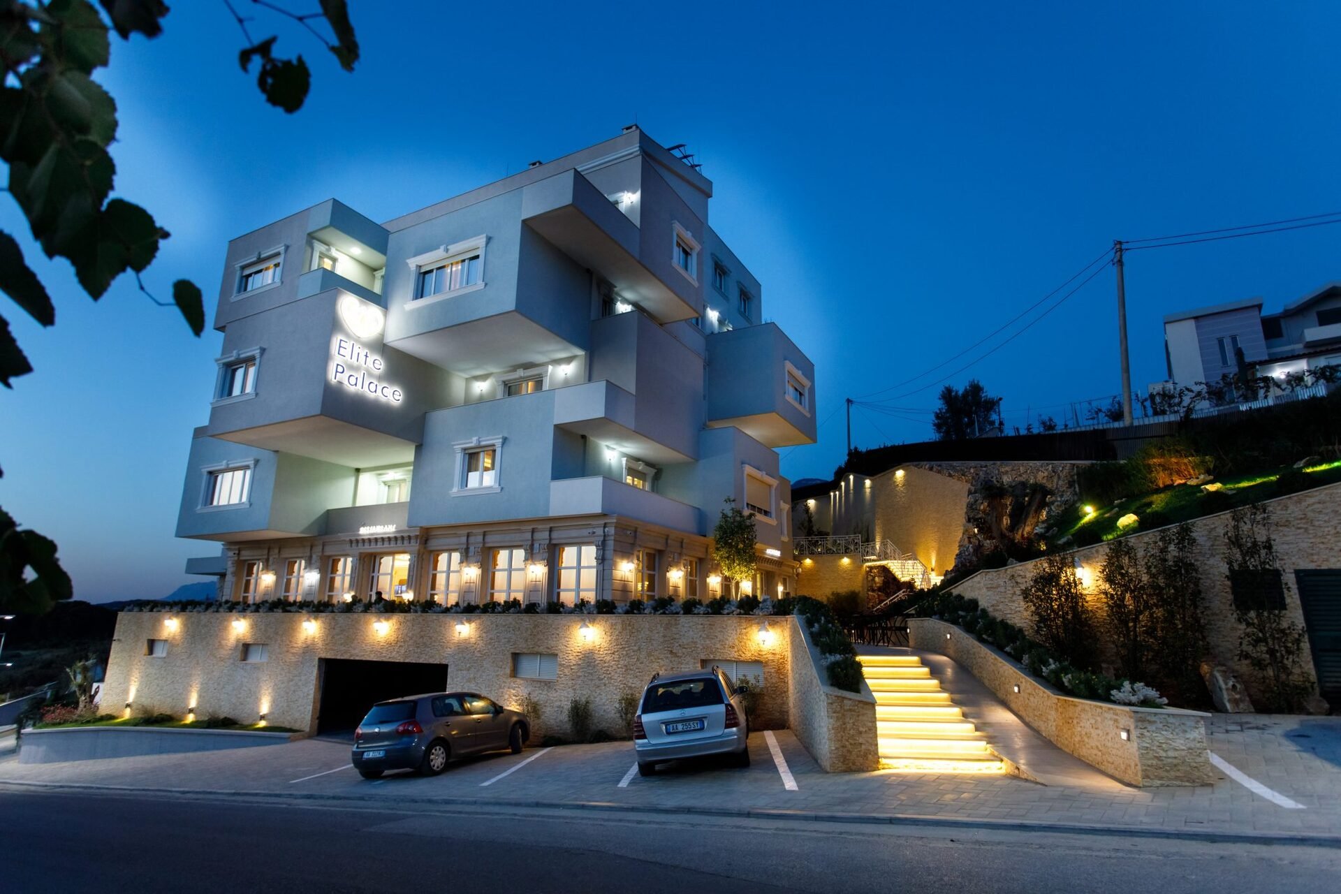 Elite Palace image 0