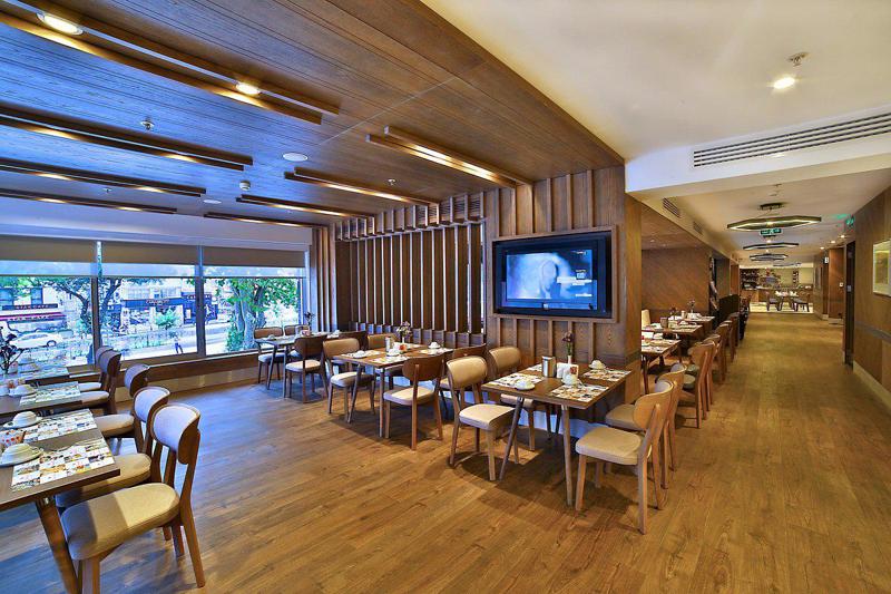 Ramada by Wyndham Istanbul Old City in Istanbul - foto 3