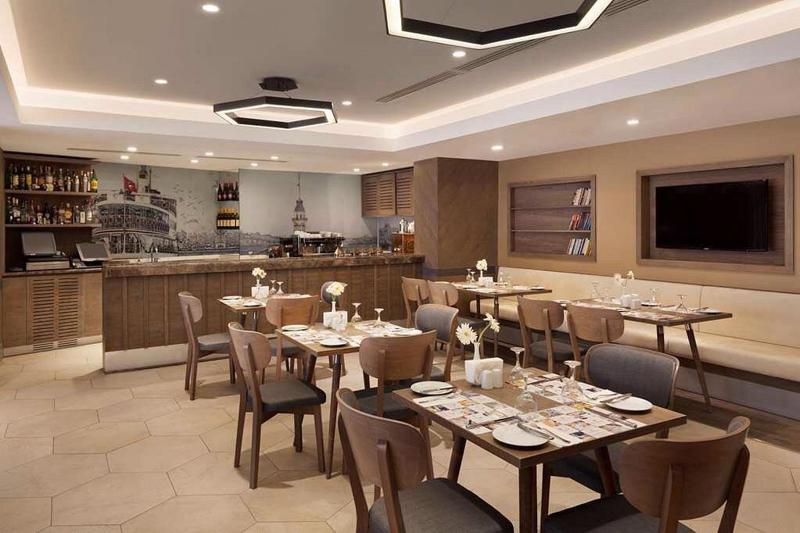 Ramada by Wyndham Istanbul Old City in Istanbul - foto 4