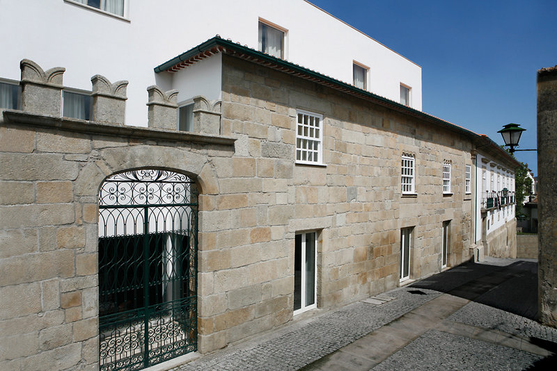 Palacio dos Melos image 2