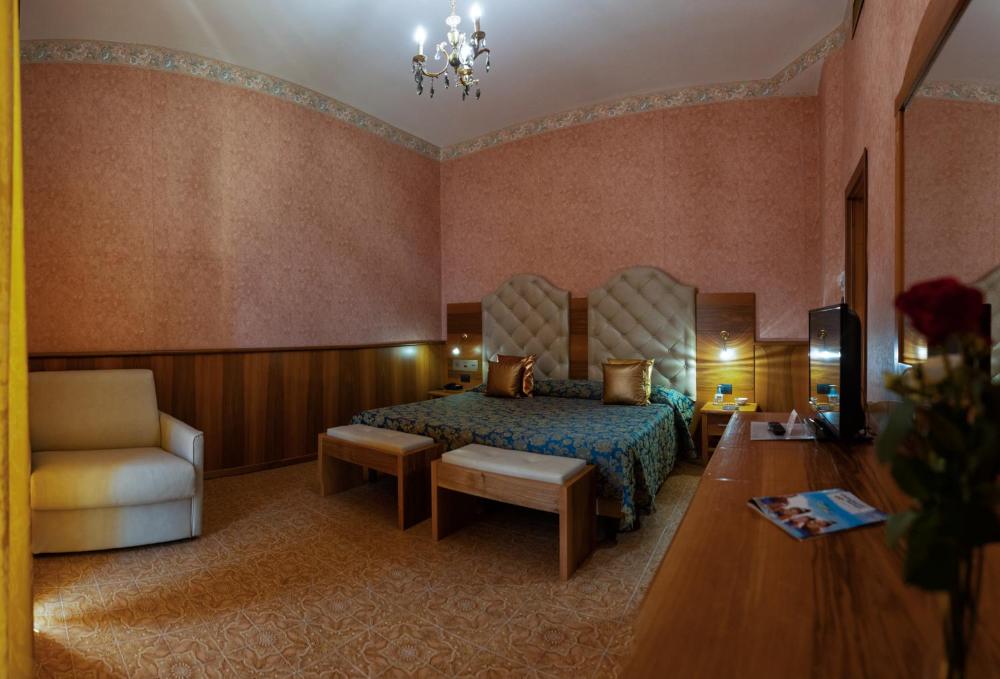 Taormina Park Hotel image 1