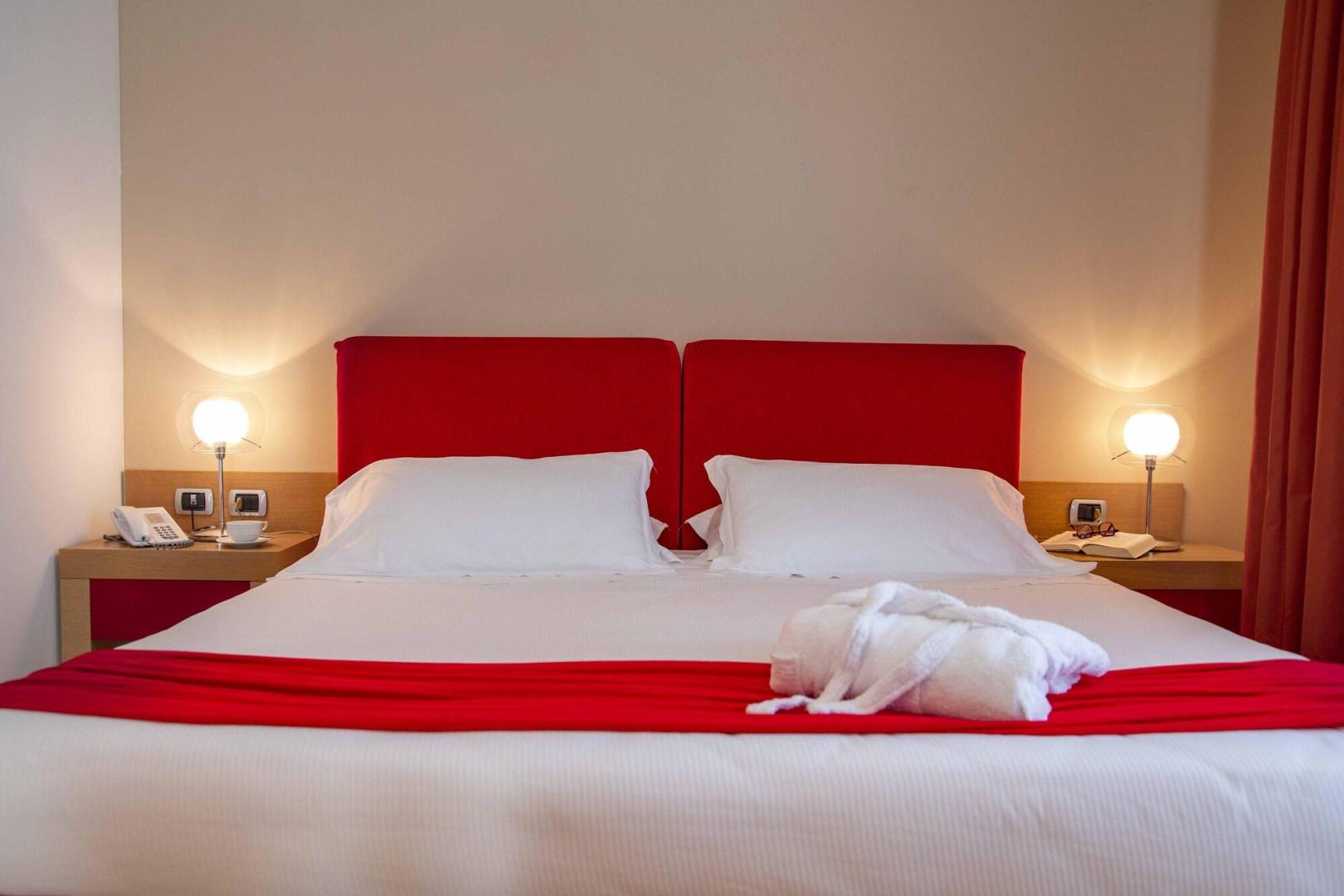 B&B HOTEL Reggio Emilia Remilia image 1