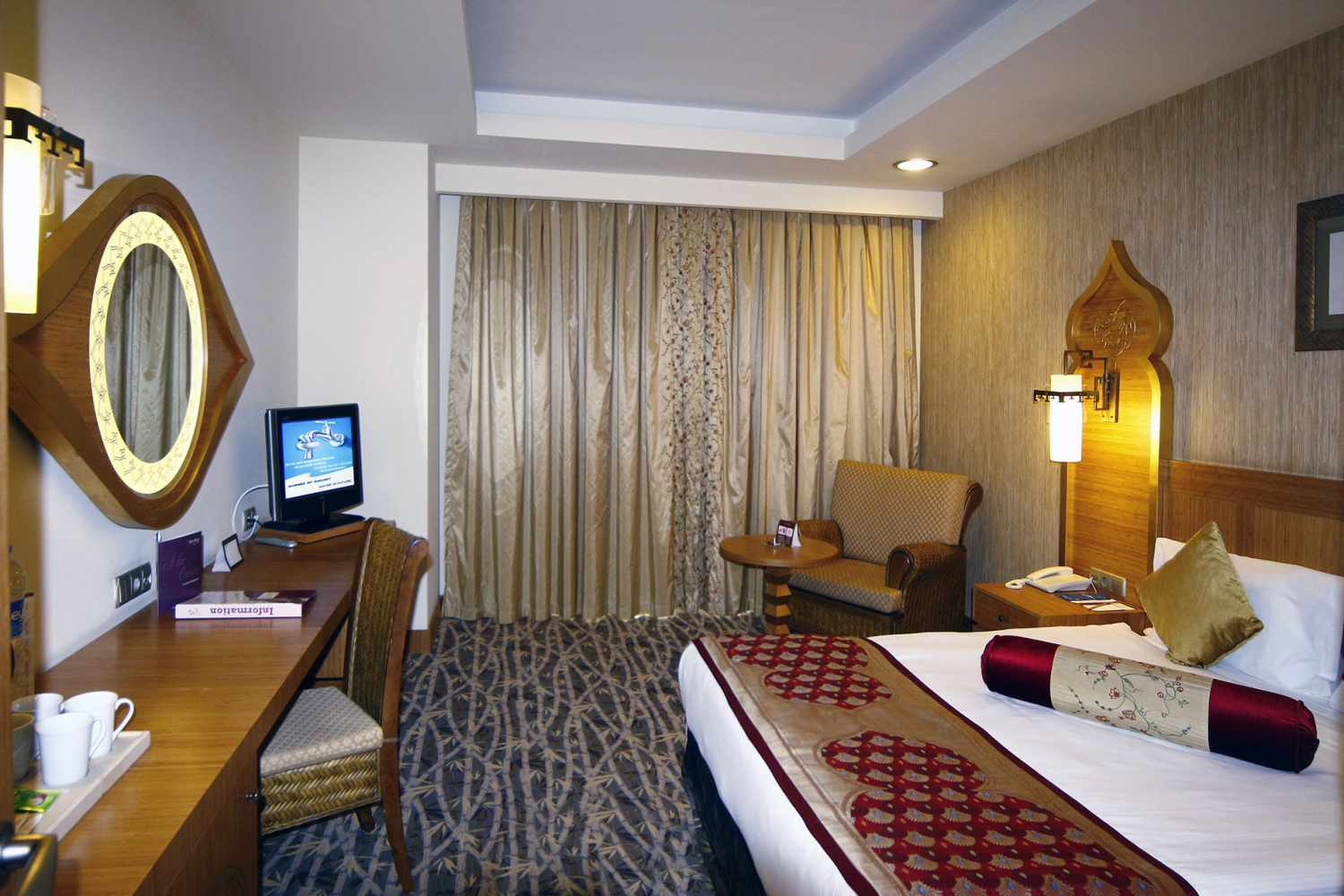 Royal Dragon Hotel foto 8