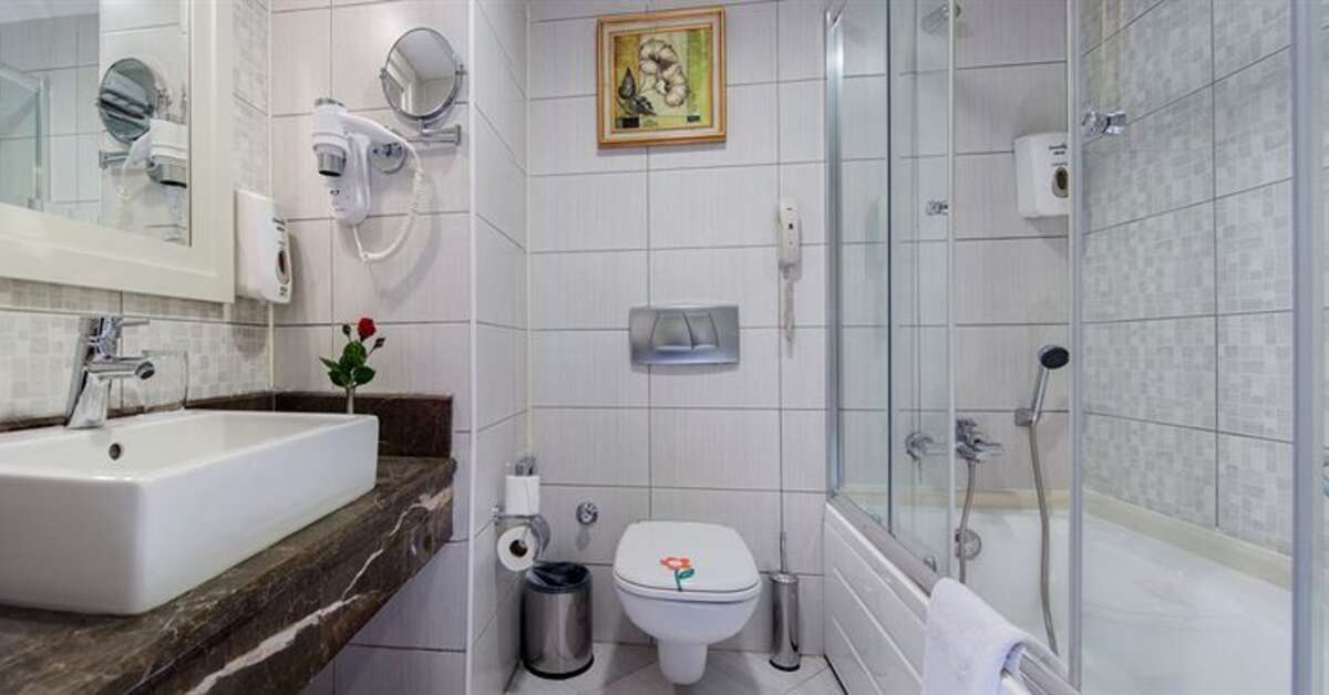 Alba Queen Hotel image 2