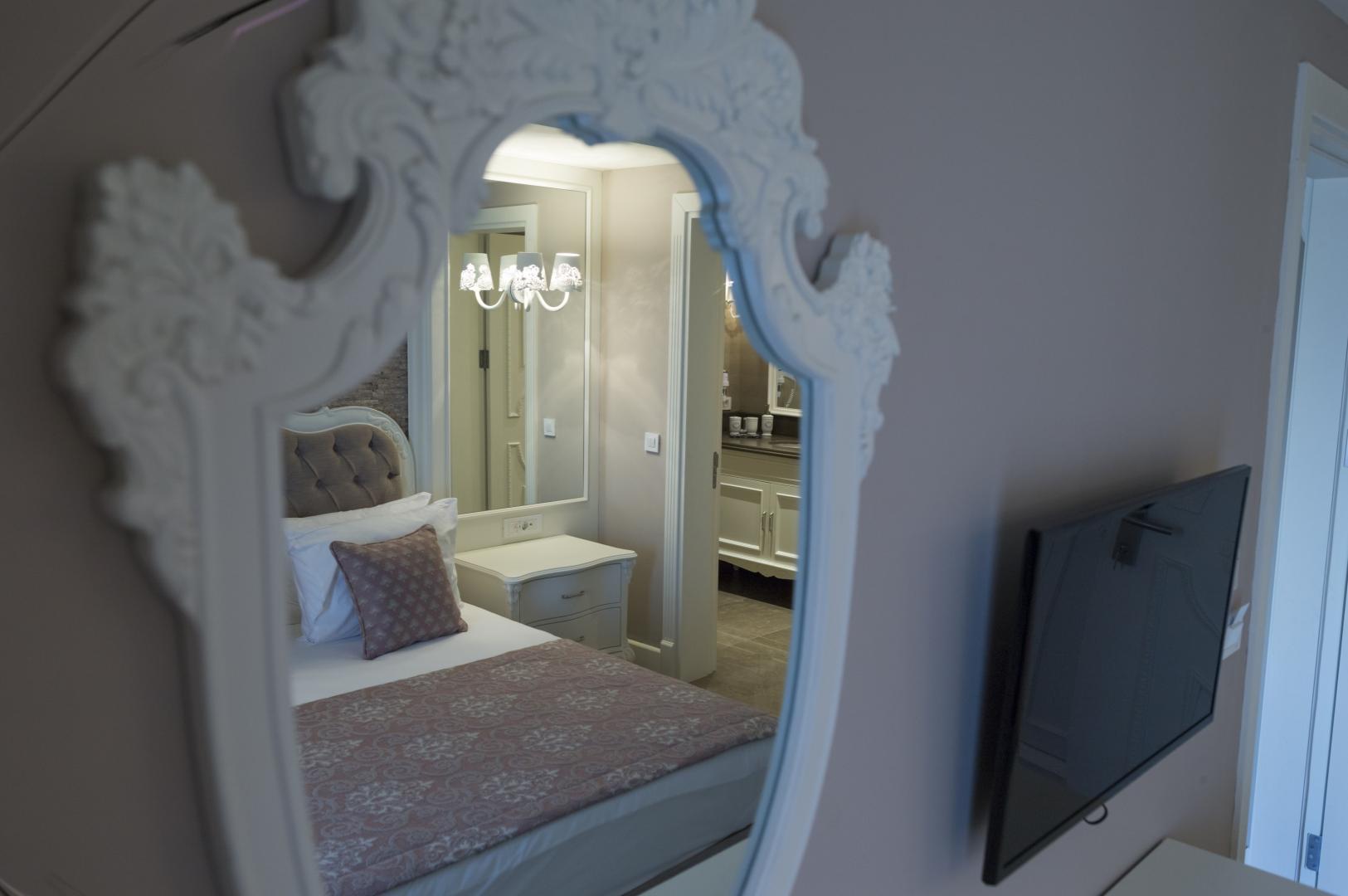 Kamer met tweepersoonsbed — Ena Boutique Hotel