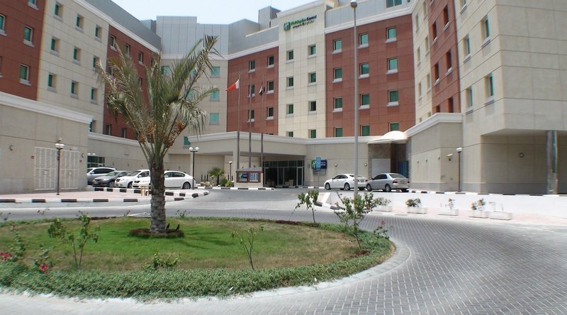 Holiday Inn Express Dubai Internet City image 1