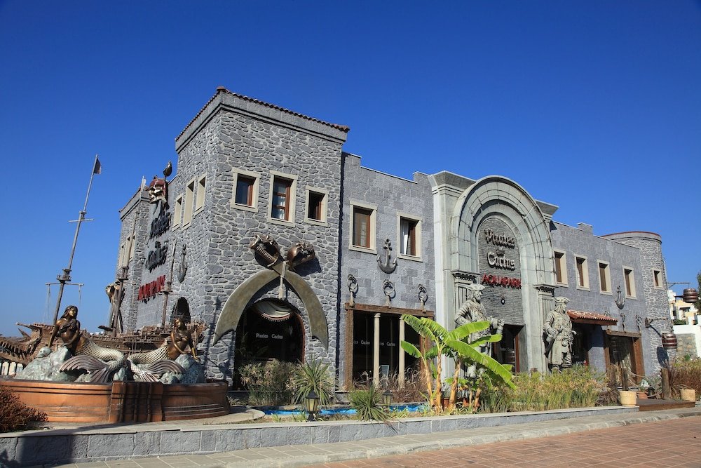 Cactus Fleur Beach Club image 2