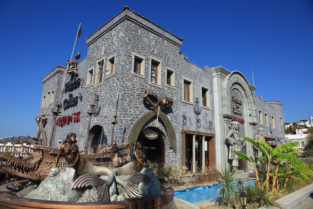 Cactus Fleur Beach Club image 3