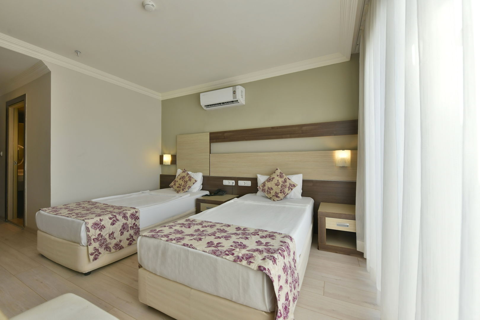 Royal Garden Beach foto 200