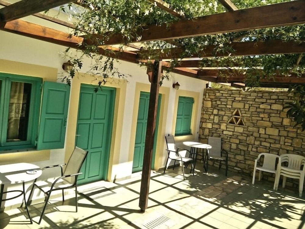 Binnenplaats — Dimitris Resort Hotel
