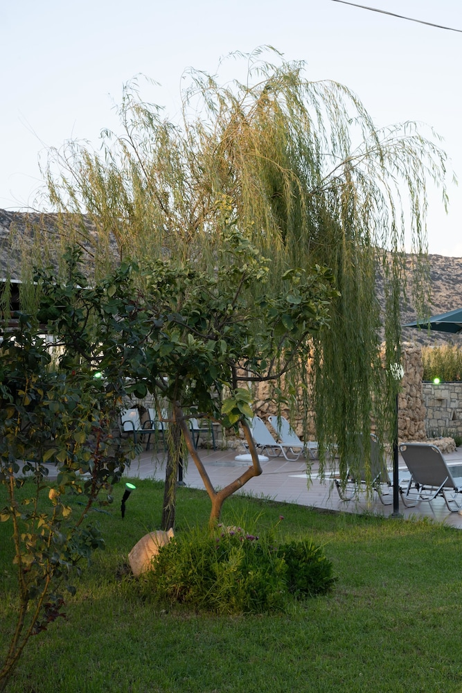 Binnenplaats — Dimitris Resort Hotel