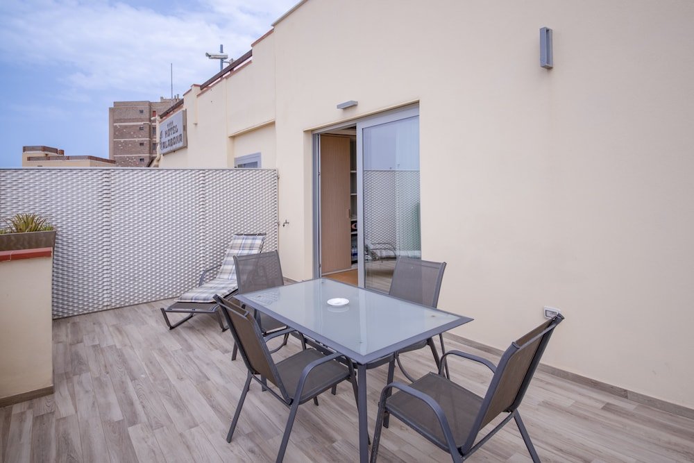 Hotel met tuin — Hotel Calabona