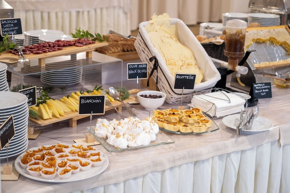 Ontbijtbuffet — Hotel Calabona