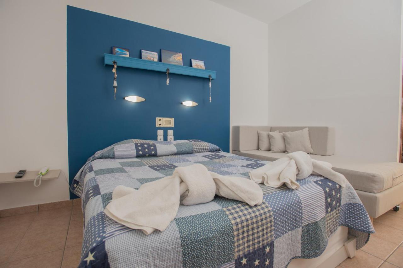 Kamer met twee aparte bedden — Hotel Fragiskos