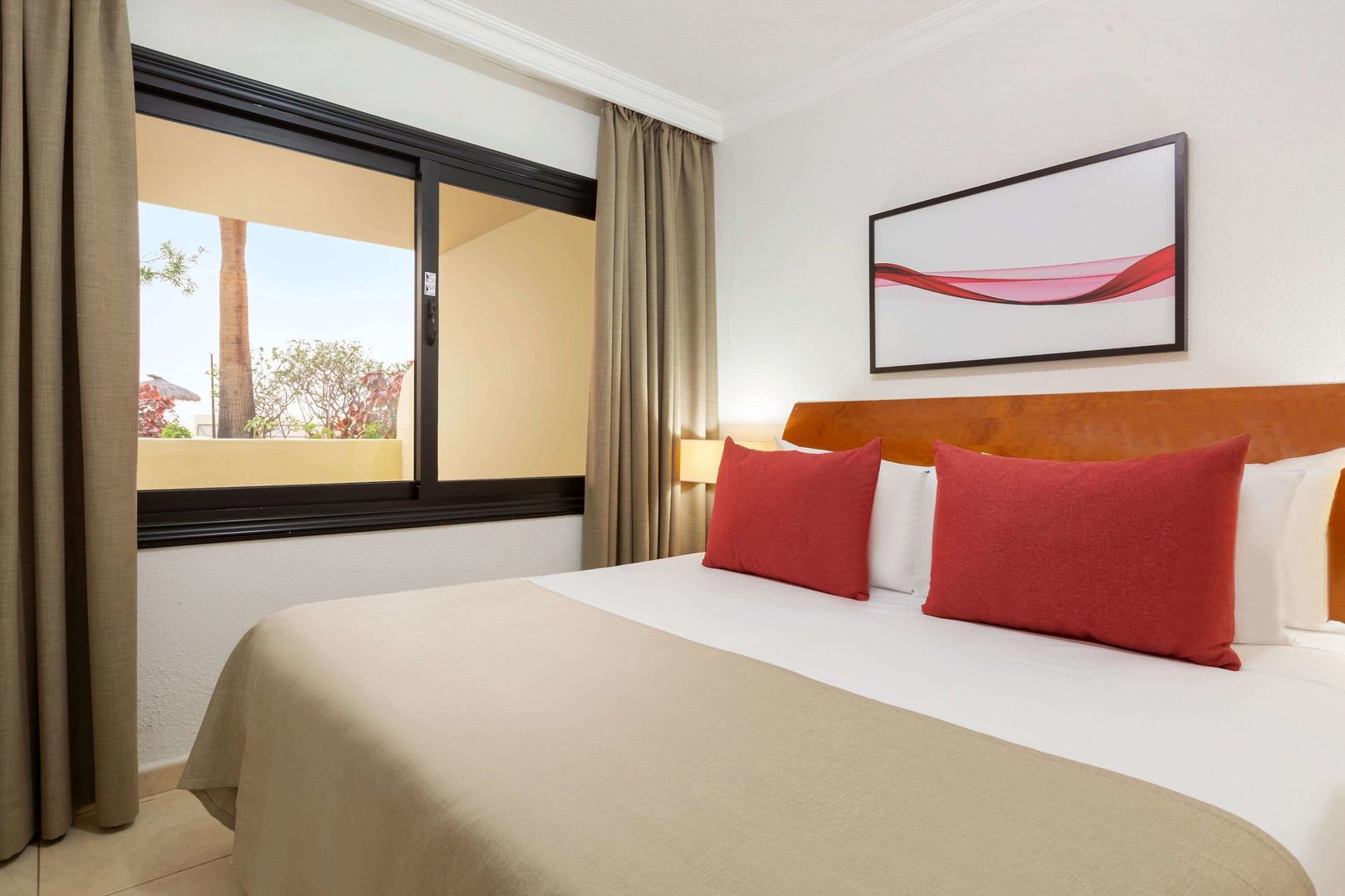 Ramada Residences by Wyndham Costa Adeje foto 10