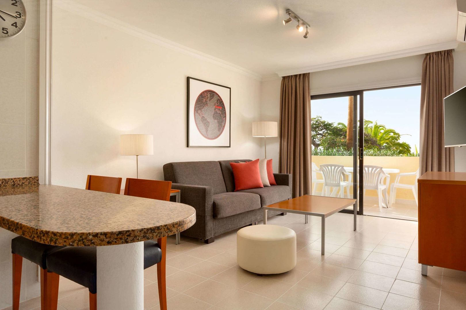 Ramada Residences by Wyndham Costa Adeje foto 13