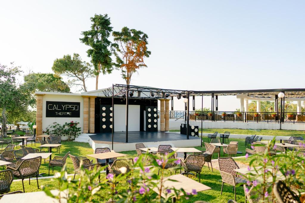 Calypso Beach Hotel image 3