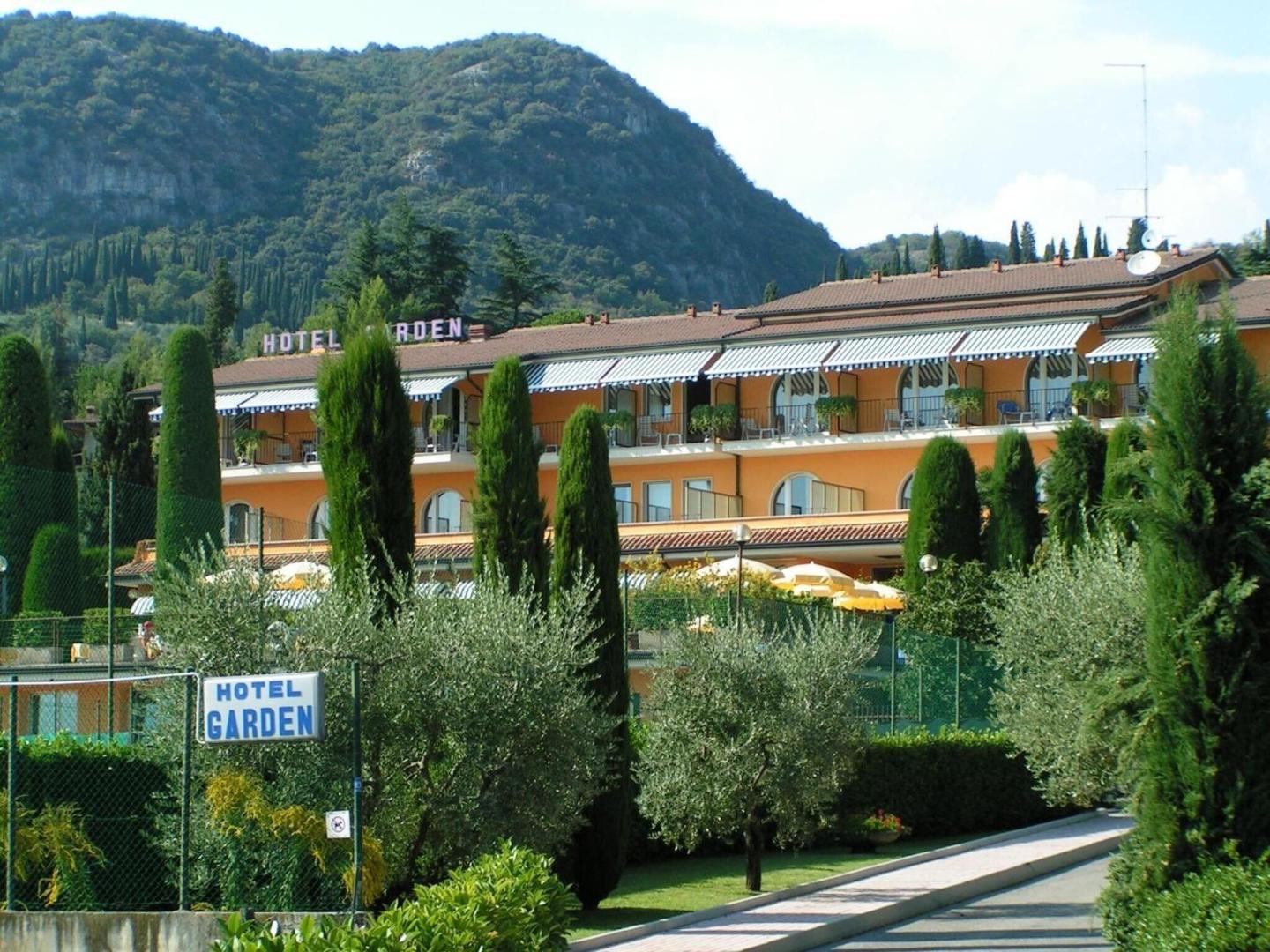 Garden foto 21