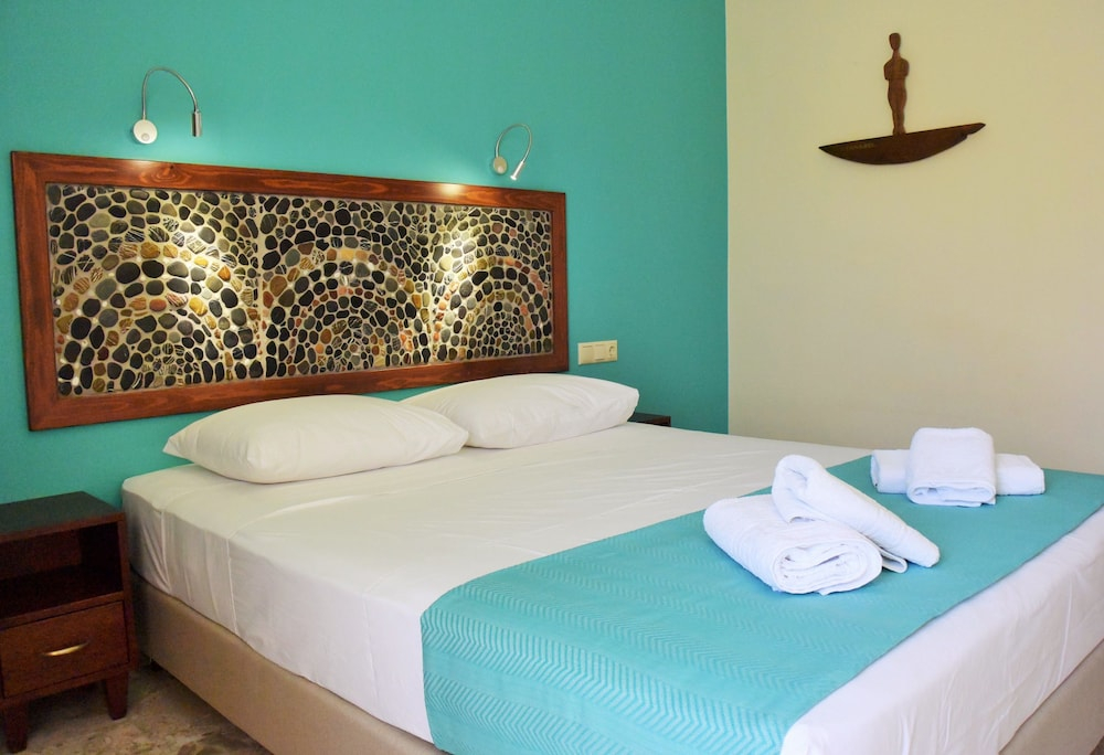 Suite met zithoek — Aris Hotel