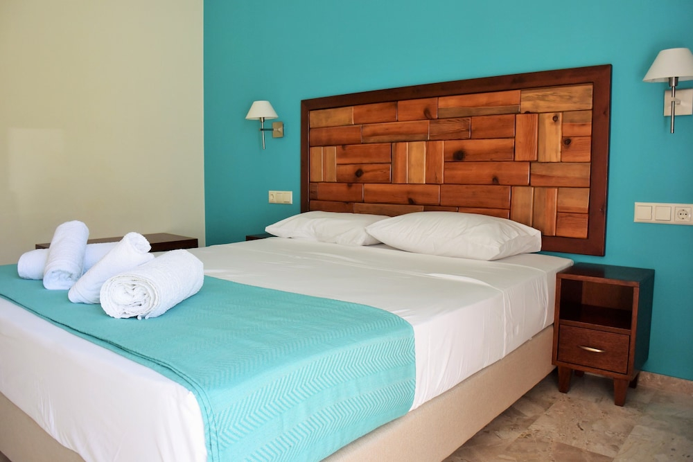 Kamer met twee aparte bedden — Aris Hotel