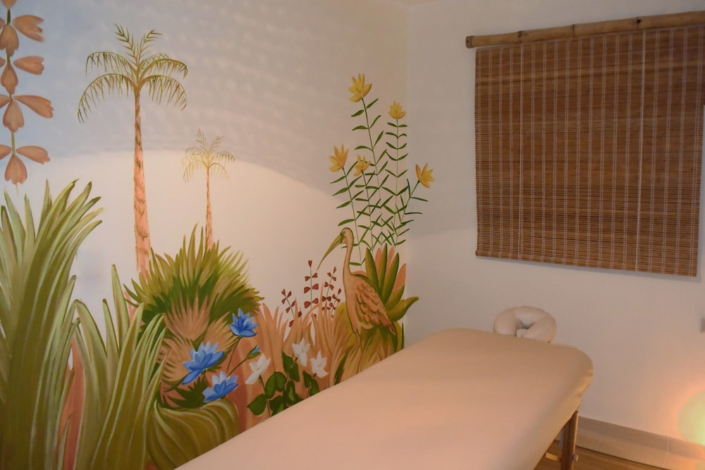 Spa massagekamer — Aris Hotel