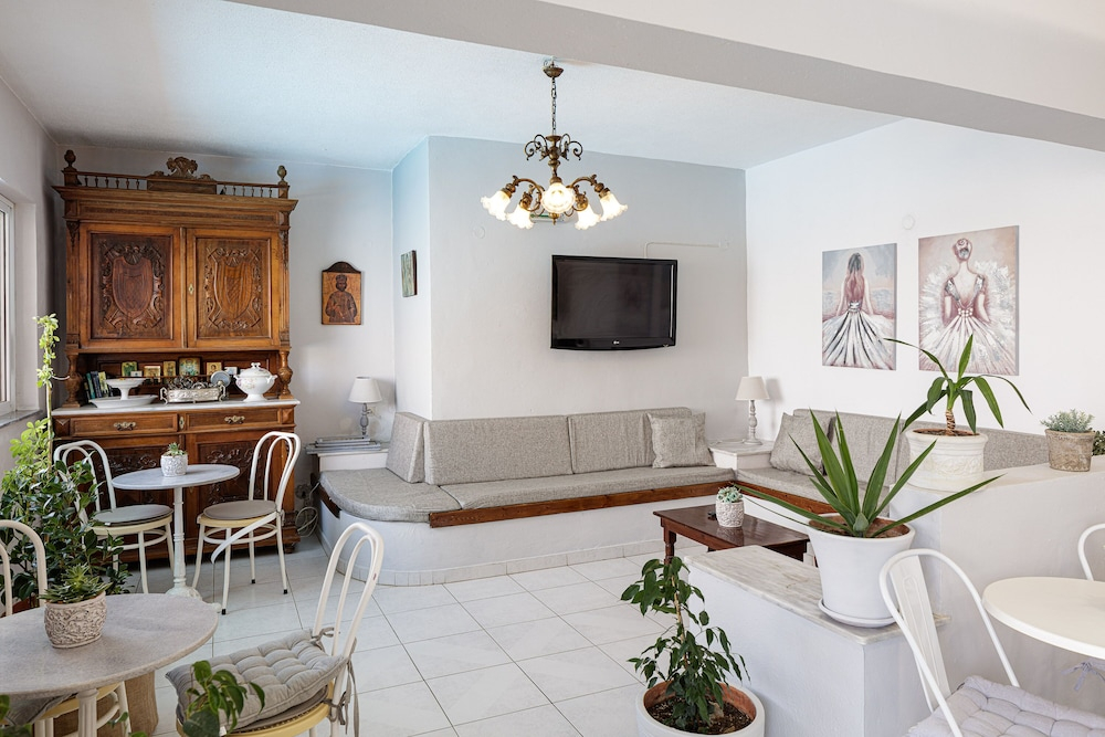 Kastelli Studios & Apartments foto 12