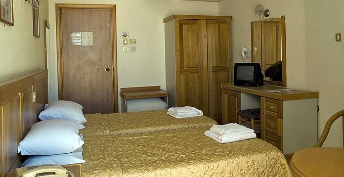Canifor Hotel image 3