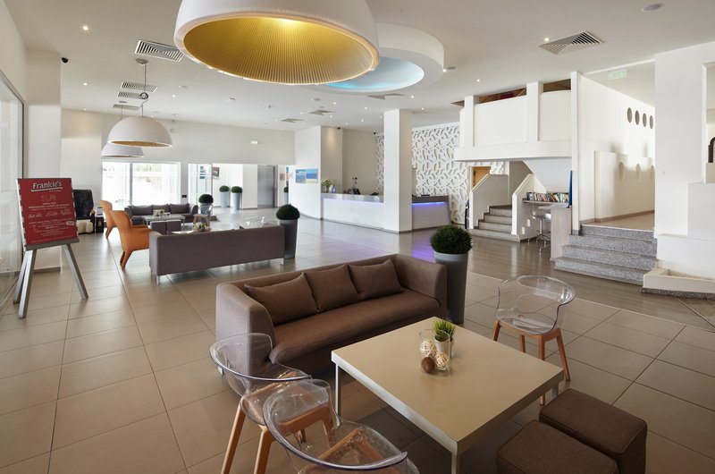 MelpoAntia Luxury Apartments & Suites foto 22