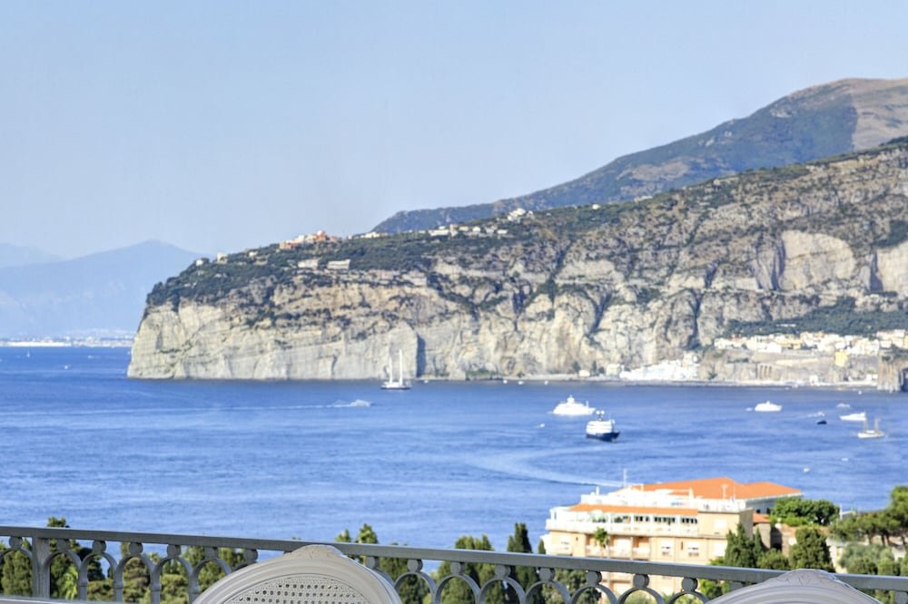 Grand Hotel Capodimonte foto 32