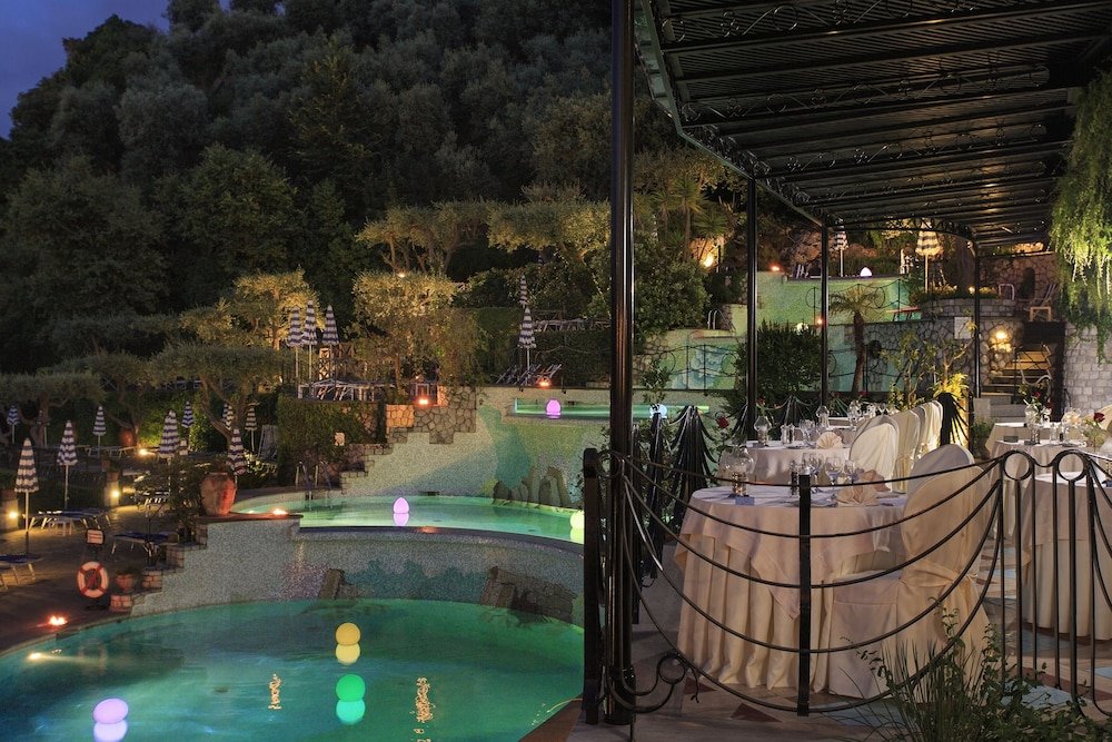 Grand Hotel Capodimonte foto 22