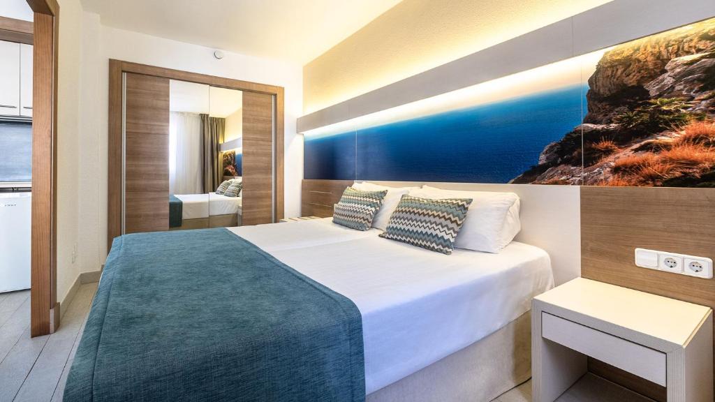 Globales Verdemar Apartments image 1