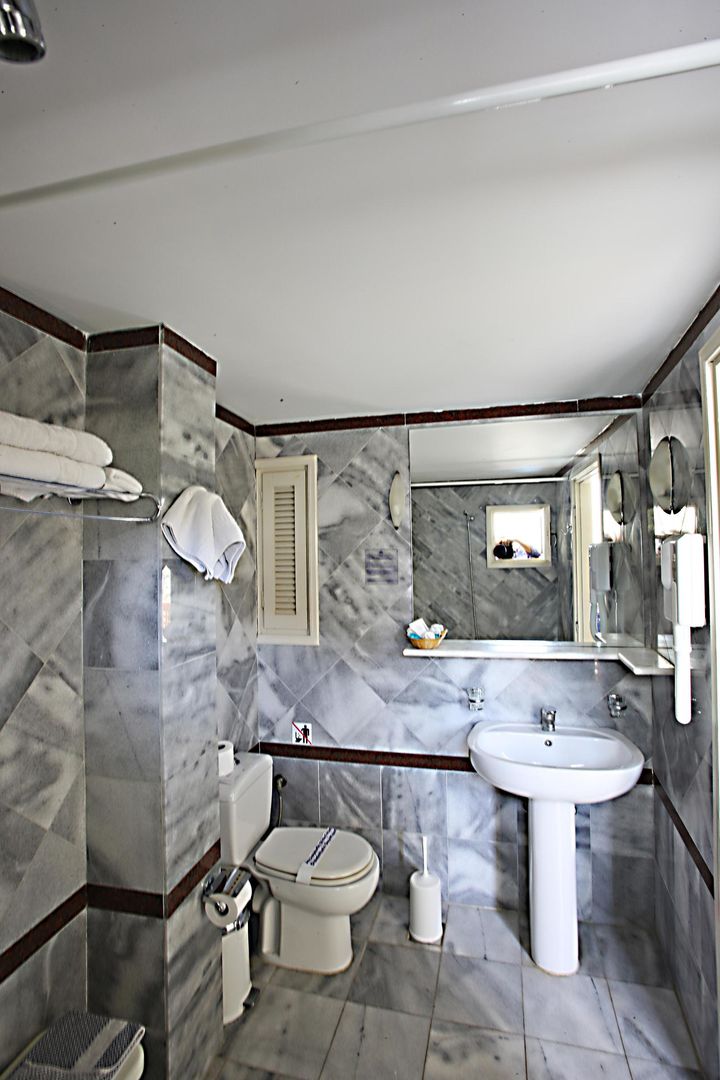 Anita Beach Hotel image 3