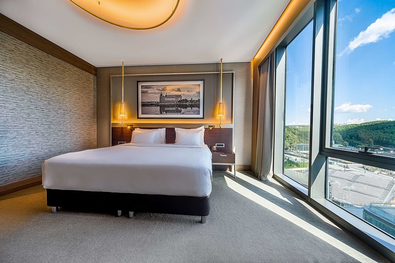 Radisson Collection Hotel, Vadistanbul image 3