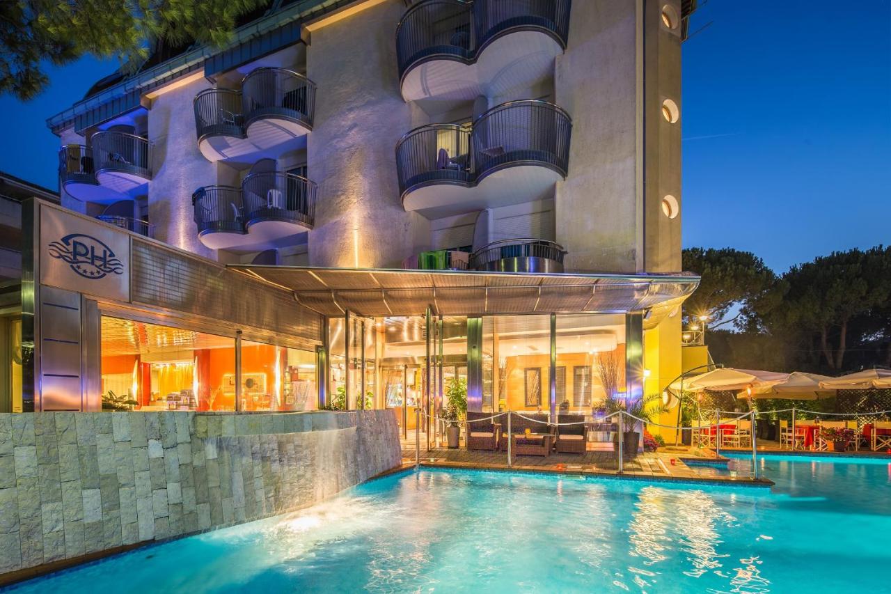 Park Hotel.
