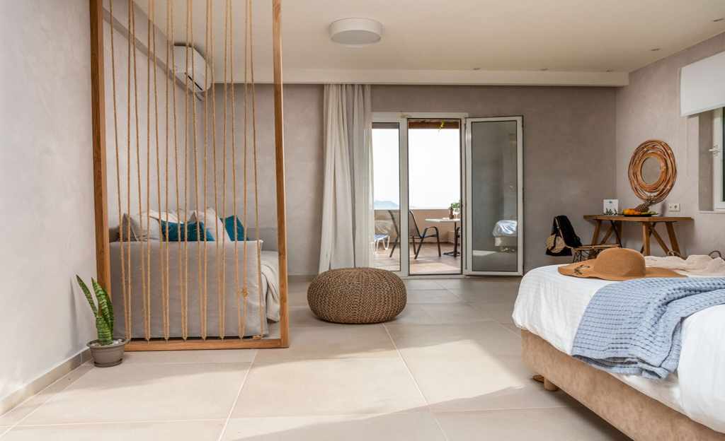 Paralos The Maxine image 3