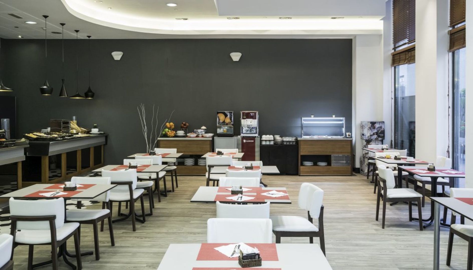 Hotel ILUNION Valencia 3 image 3