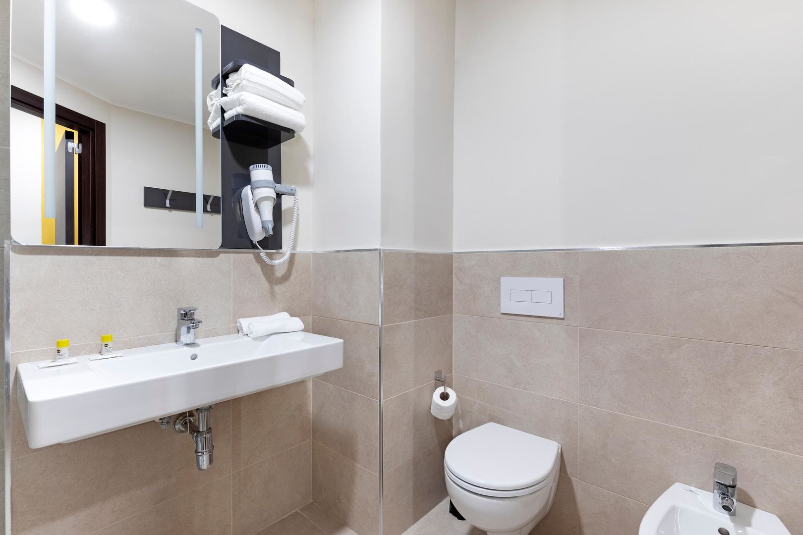 B&B HOTEL Roma Fiumicino Aeroporto Fiera 1 foto 92