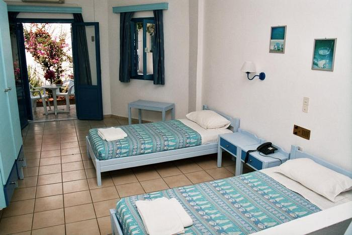 Kamer met twee aparte bedden — Galeana Beach Hotel
