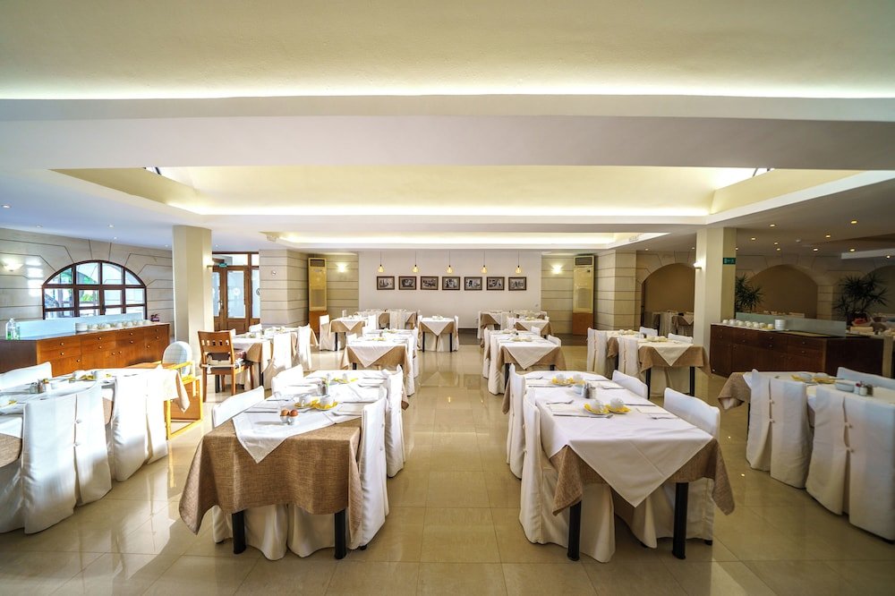 Macaris Suites & Spa foto 13