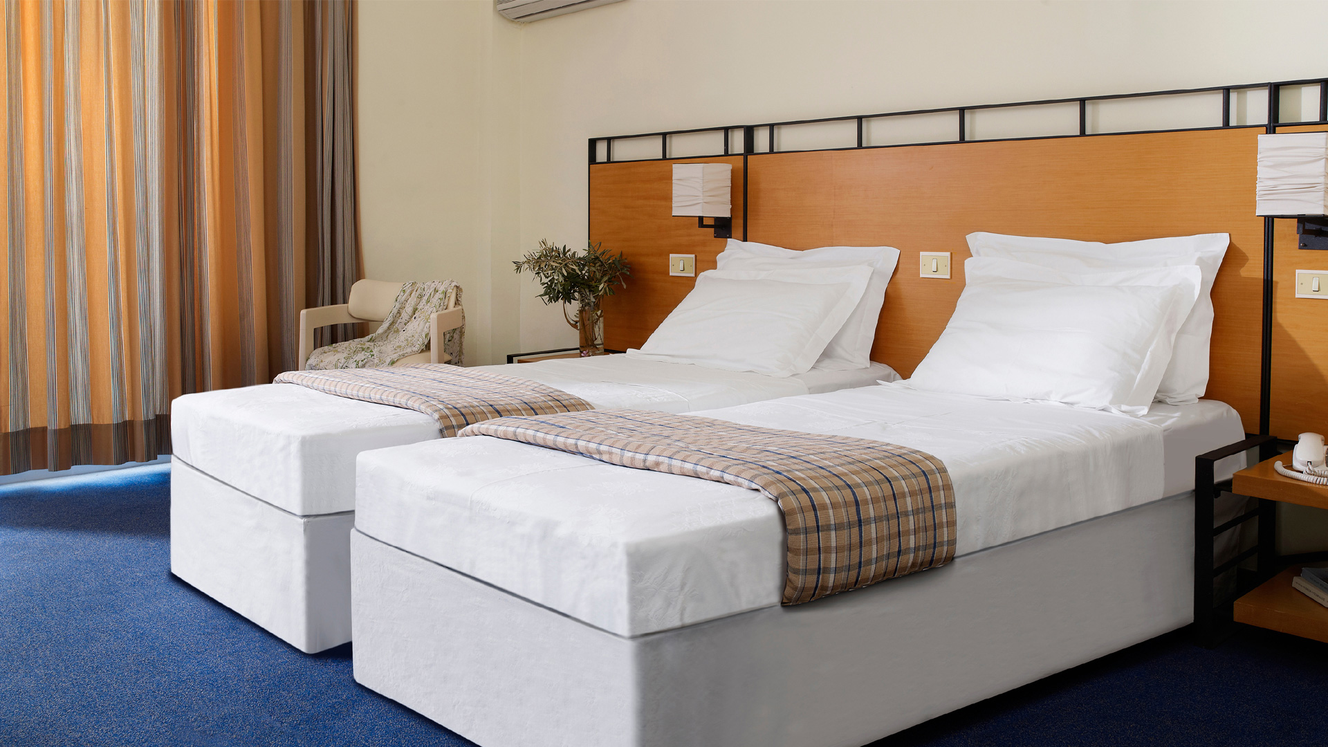 Spetses Hotel image 1