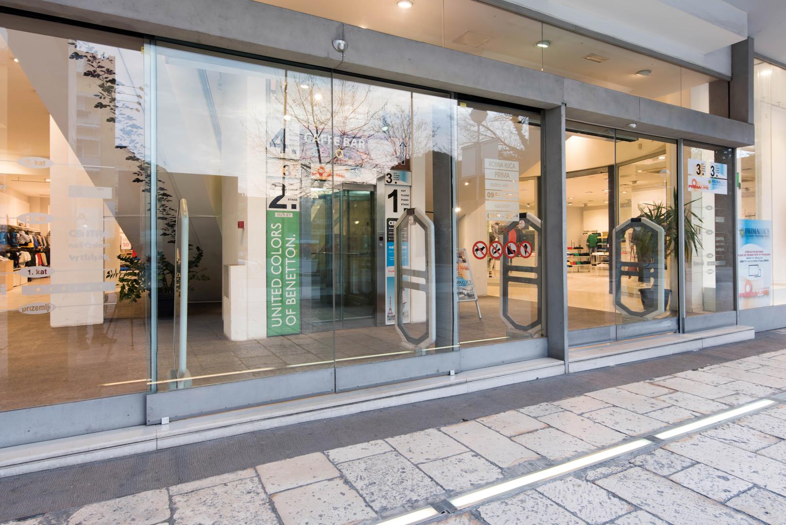 Hoofdingang van het hotel — Prima Life Spalato