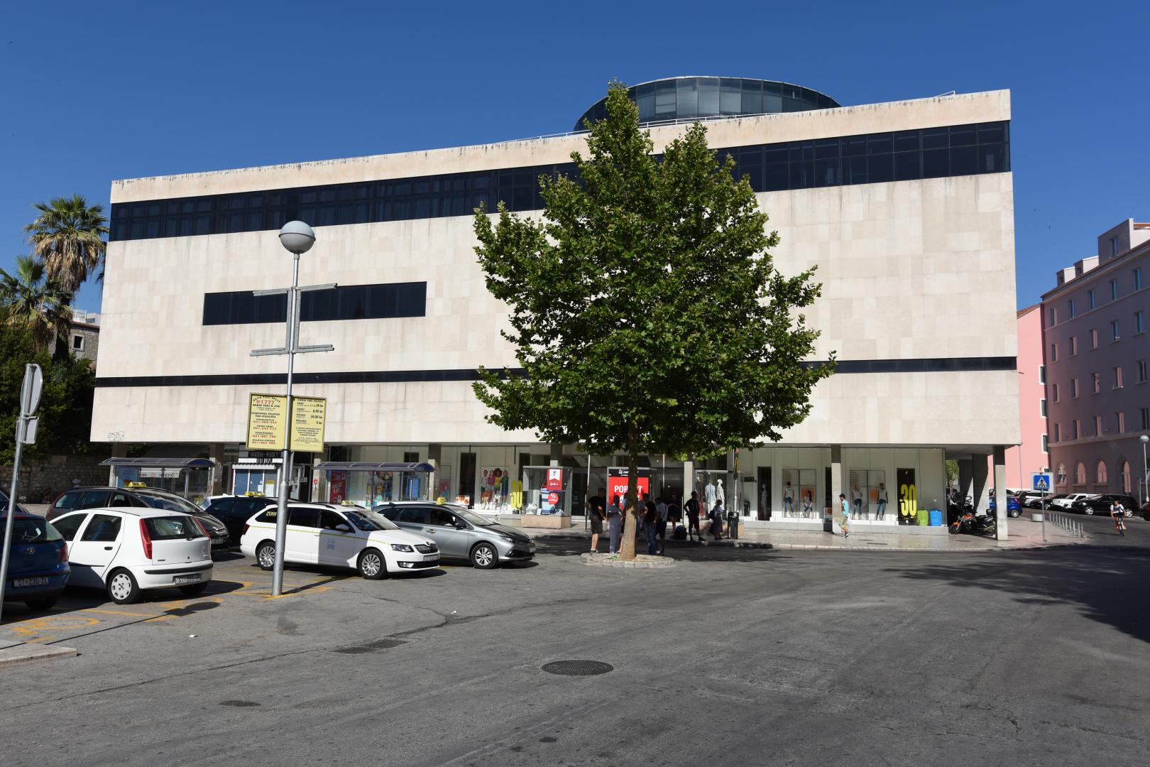 Hoofdingang van het hotel — Prima Life Spalato